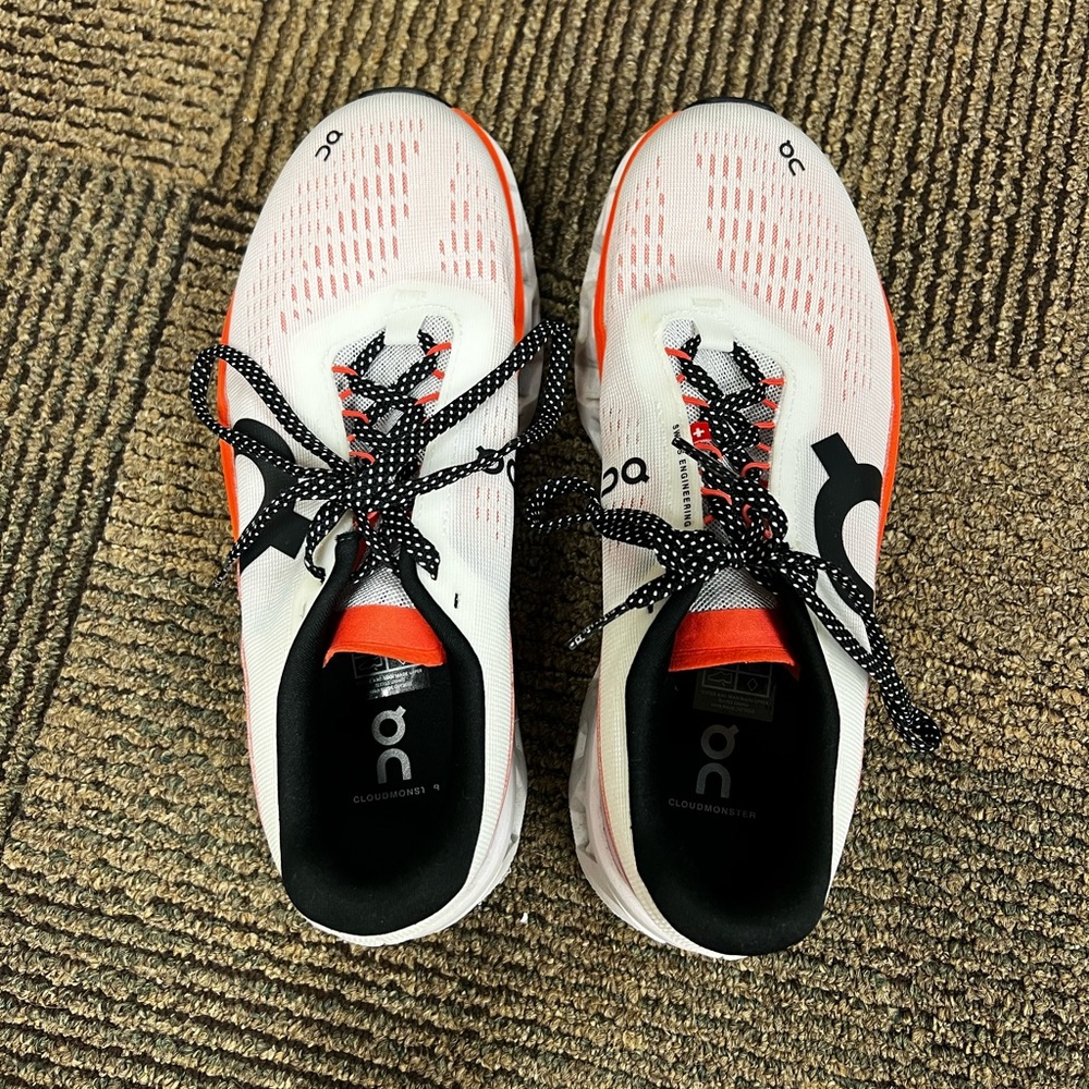 Women’s Cloudmonster OnCloud running shoes
